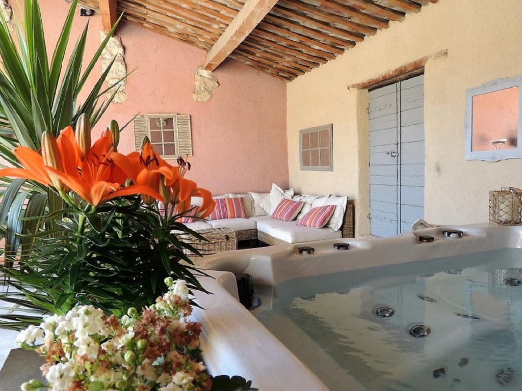 Eden Roque Hotel La Roque-d'Antheron Buitenkant foto